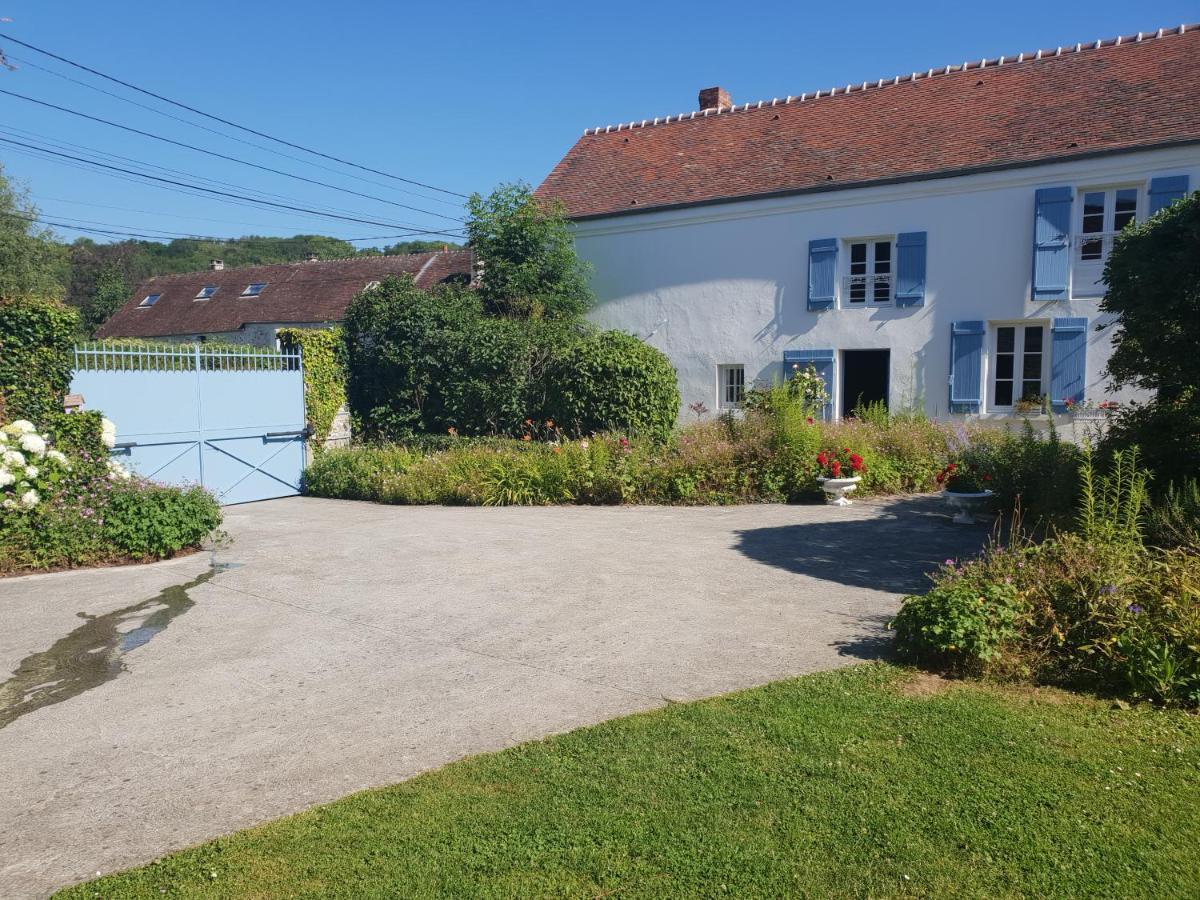 Le Champ De L'Eau Bed & Breakfast Crecy-la-Chapelle Exterior photo