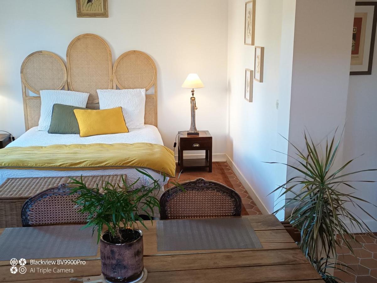 Le Champ De L'Eau Bed & Breakfast Crecy-la-Chapelle Exterior photo